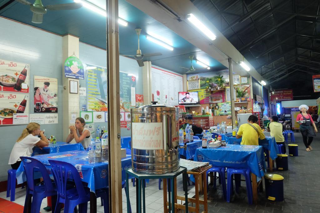 Top Best Hostel Chiangmai Chiang Mai Exteriör bild