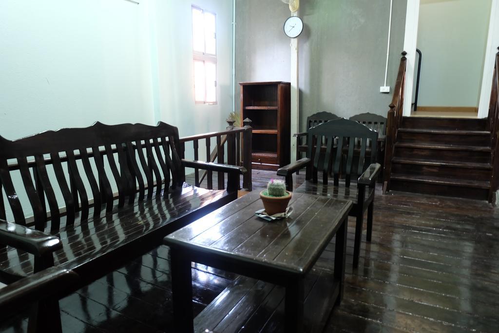 Top Best Hostel Chiangmai Chiang Mai Exteriör bild
